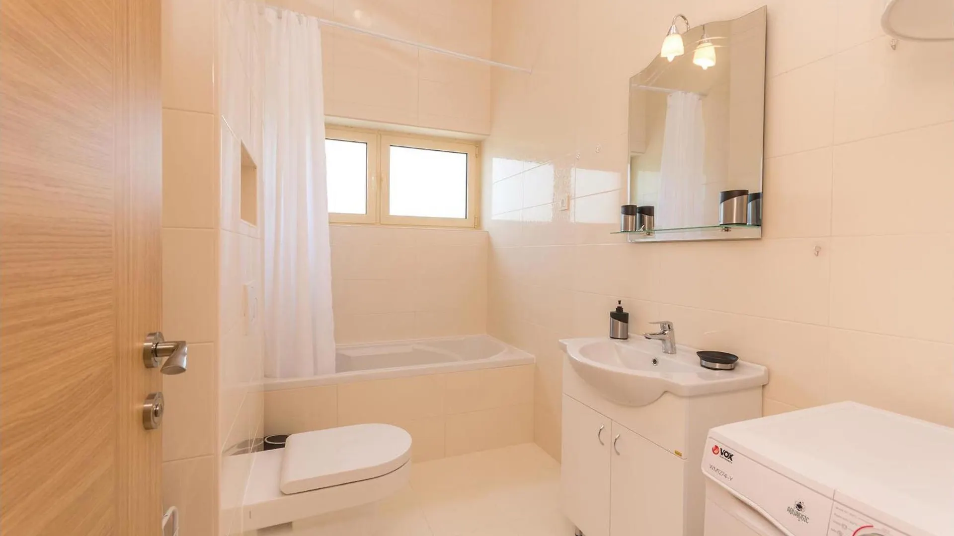 Stunning Apartment In Starigrad Paklenica With Heated Swimming Pool