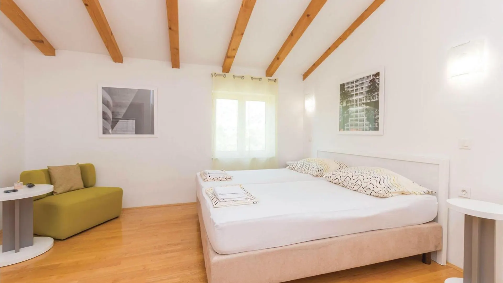 Stunning Apartment In Starigrad Paklenica With Heated Swimming Pool
